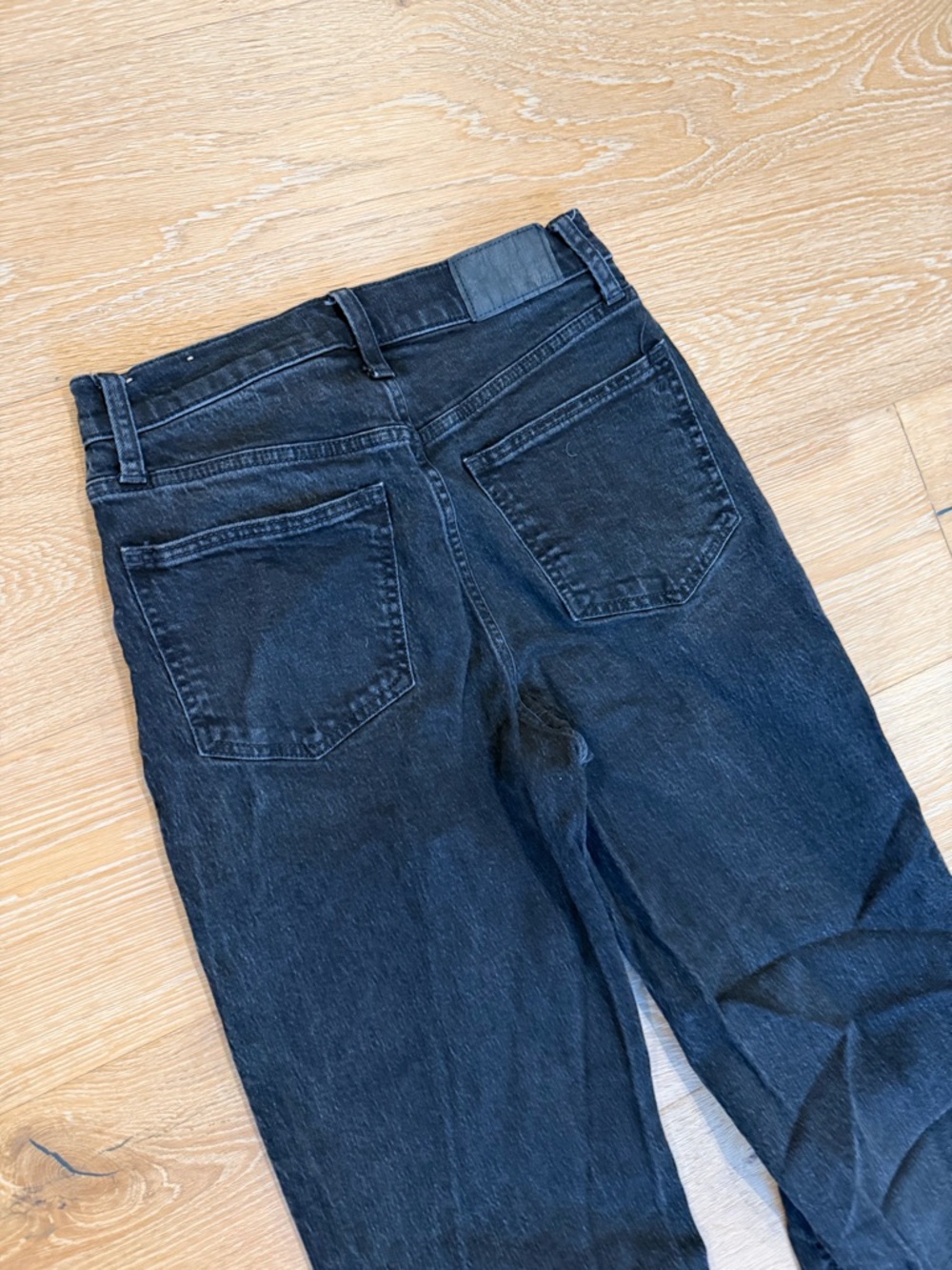Madewell • Perfect Vintage Wide Leg Jean - Picture 8 of 8